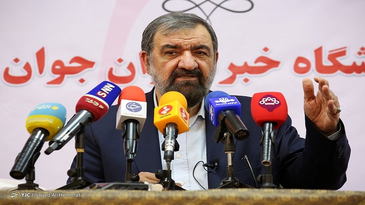 انتقاد تند محسن رضایی از دولت آقای روحانی