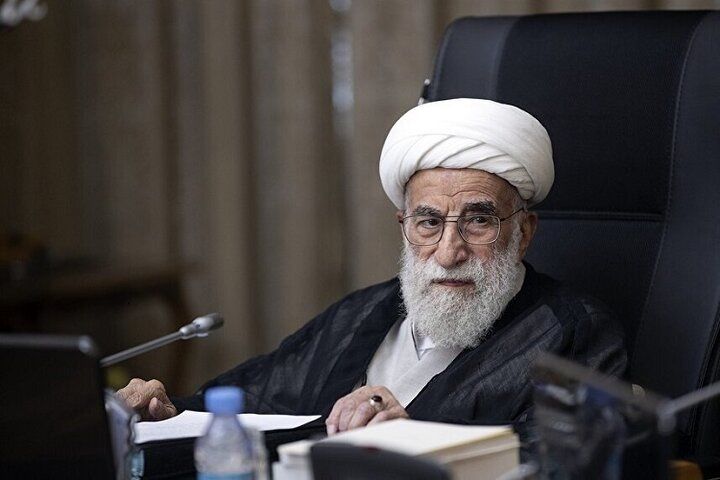 آیتالله جنتی: ایران، قویتر از گذشته، به سمت اهدافش حرکت میکند