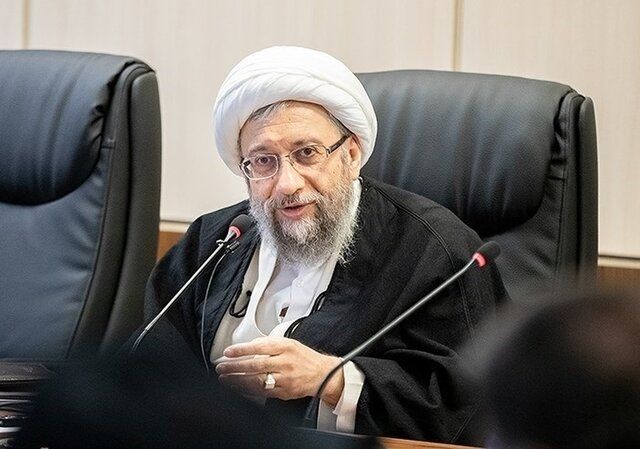 تاکید آملی لاریجانی بر پیگیری حقوقی و اجرایی قوای سهگانه از حادثه بندر شهید رجایی