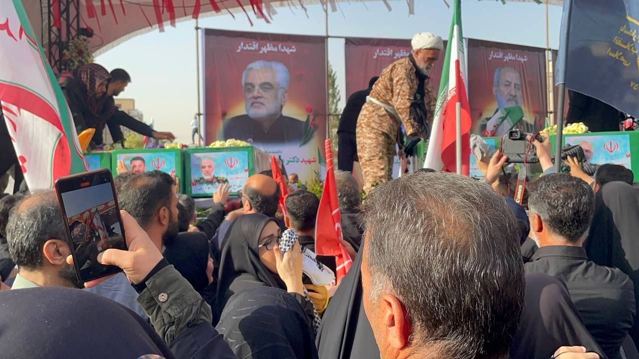 حضور رئیس‌جمهور در مراسم تشییع پیکر مطهر شهدای اقتدار ایران