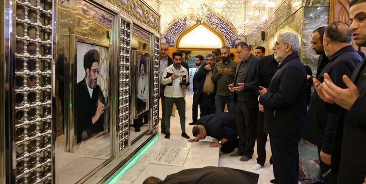 حضور سردار قاآنی بر مزار شهید ابومهدی المهندس در نجف