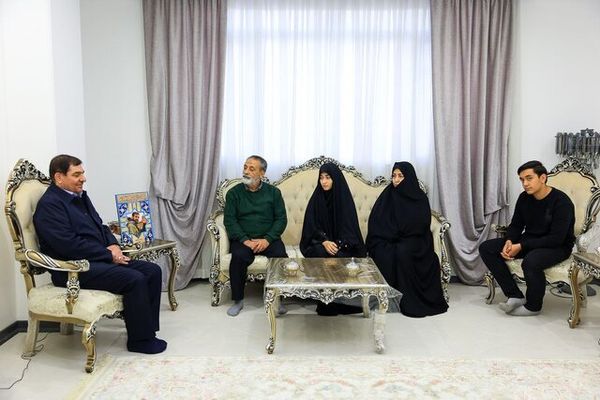 مخبر: خون شهدای جنگ ۱۲ روزه این مرز و بوم را بیمه کرد