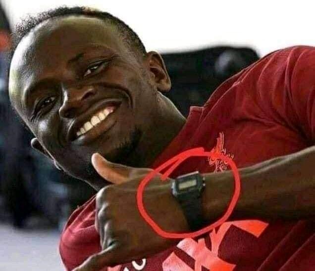 ساعت ارزان بازیکن معروف فوتبال همه را متعجب زده کرد+عکس