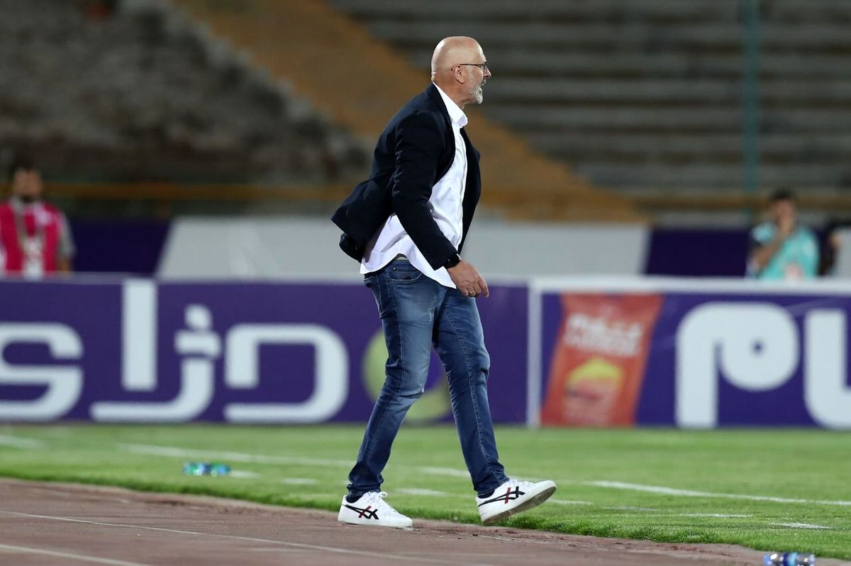 بوژوویچ: استقلال حق دارد مرا اخراج کند/برکناری بوژوویچ در آزادی