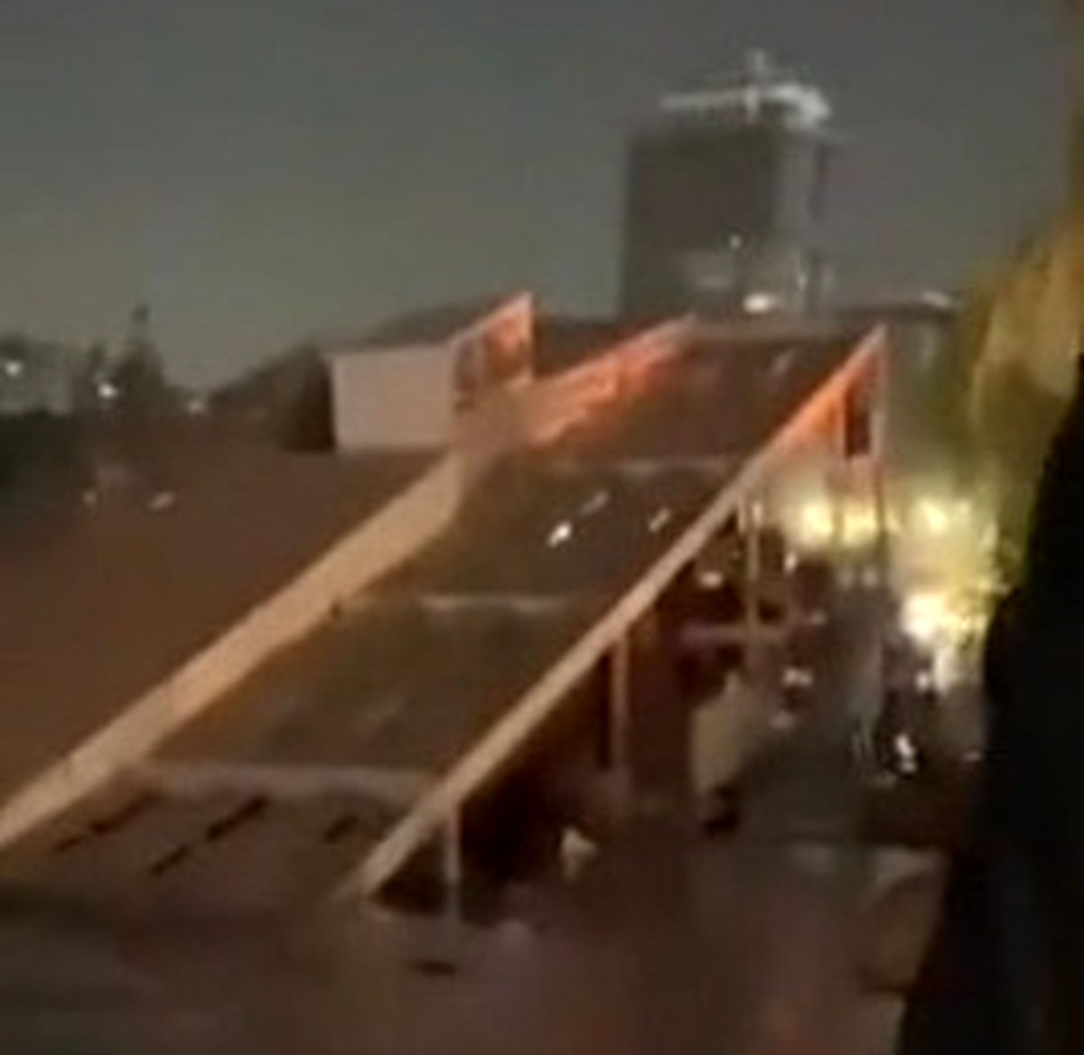 غرق شدن غیره منتظره رستوران شناور روی رودخانه نیل! +فیلم