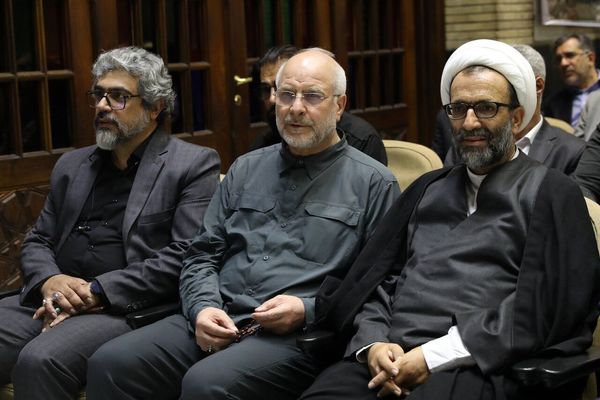 تصاویر: حضور رئیس مجلس در مراسم ختم پدر کوچکی نژاد، نماینده مردم رشت