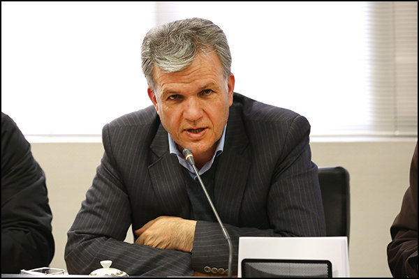 نماینده مجلس: در حال حاضر مشکل وزارت صمت با تفکیک حل نمی‌شود