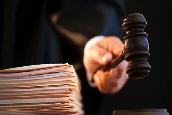 دادگاه جنجالی «موبایل موسوی» با ۱۲۷ شاکی 