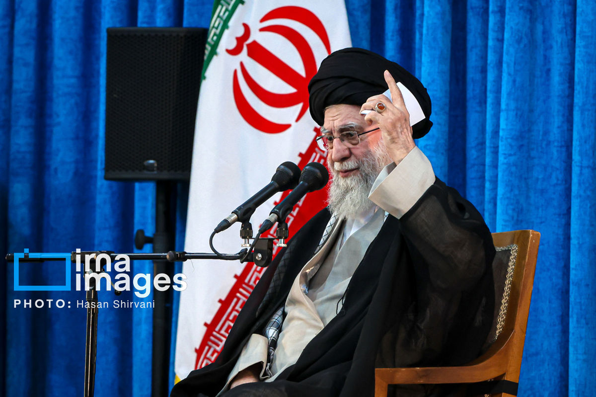 بازتاب بیانات رهبر انقلاب در دفاع از حق غنیسازی ایران در مطبوعات پاکستان