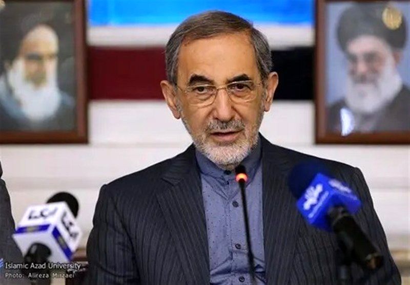 ولایتی: ترامپ در پارادوکسِ «تهدید ایران» و «گرانی سوخت» گرفتار است
