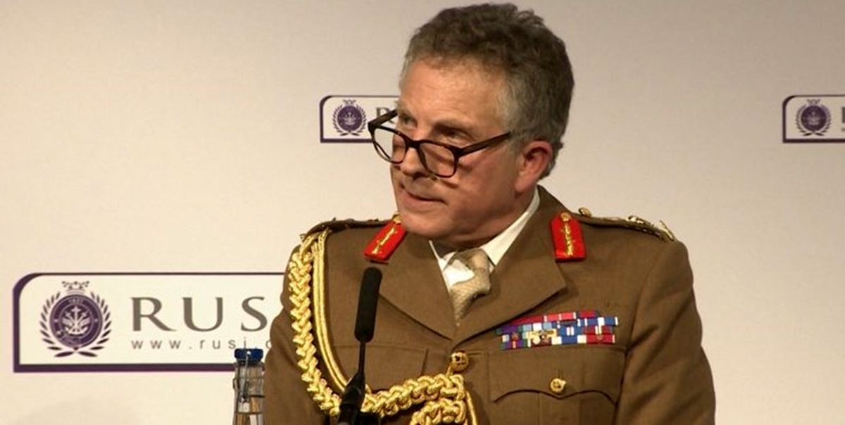 فرمانده ارتش انگلیس: جهانیان باید به طالبان فرصت بدهند