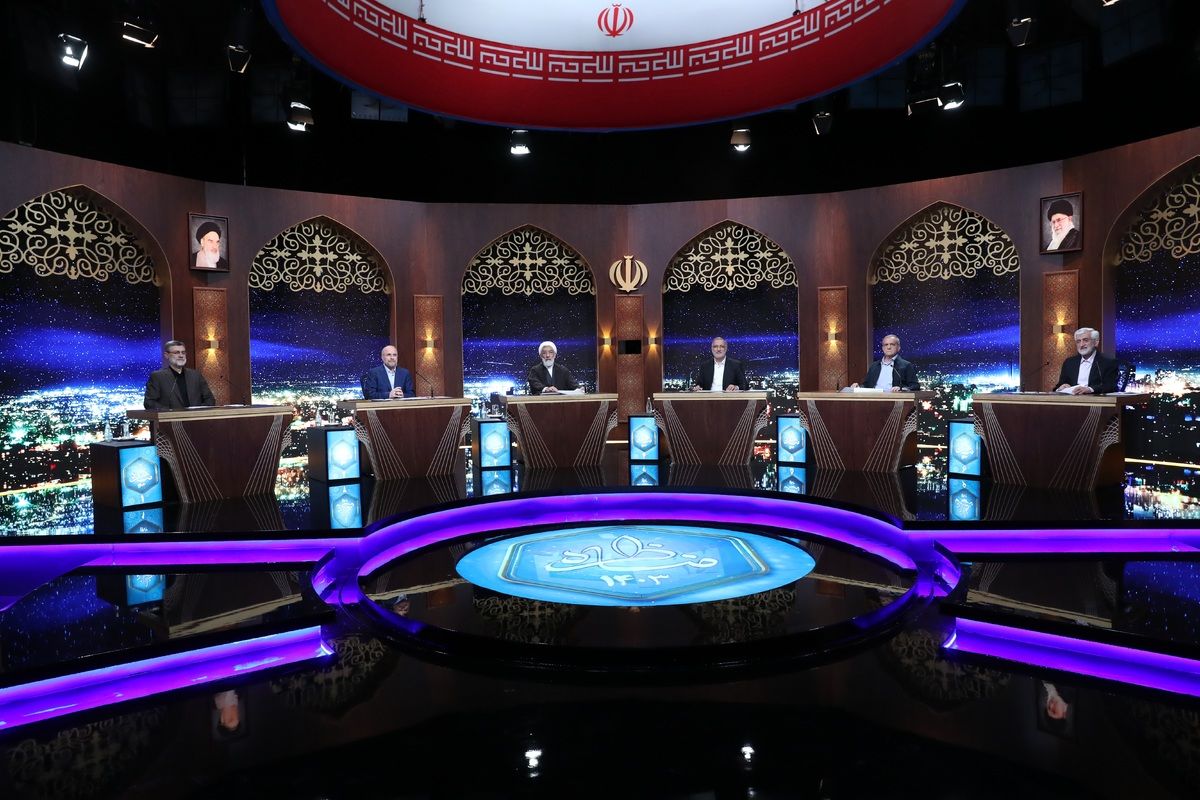 آغاز سومین مناظره نامزدهای ریاست‌جمهوری  