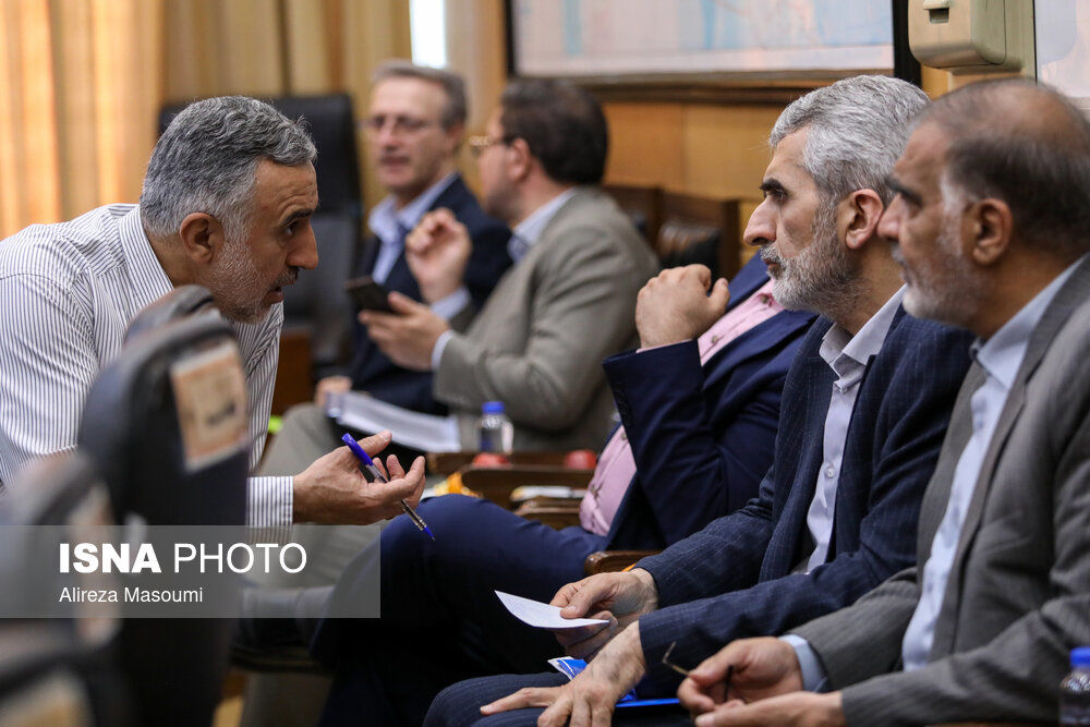 تصاویر: حضور قالیباف در جلسه کمیسیون اجتماعی مجلس