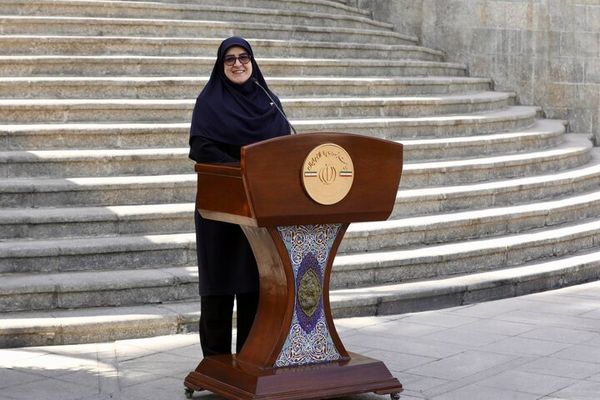 خبر مهاجرانی درباره احتمال سه نرخی شدن بنزین/ قیمت بنزین این خودروها تغییر می کند؟