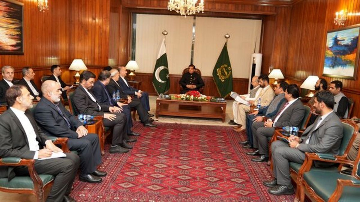 دعوت رئیس مجلس سنای پاکستان از قالیباف برای سفر به این کشور