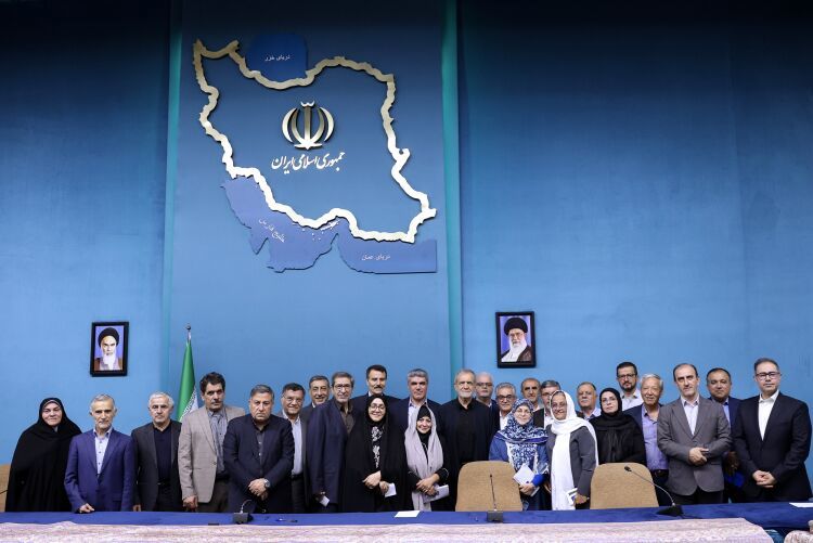 قدردانی پزشکیان از رفتار آگاهانه ملت ایران در بزنگاه‌های حساس/آمادگی داریم با اپوزیسیون هم گفت‌وگو کنیم