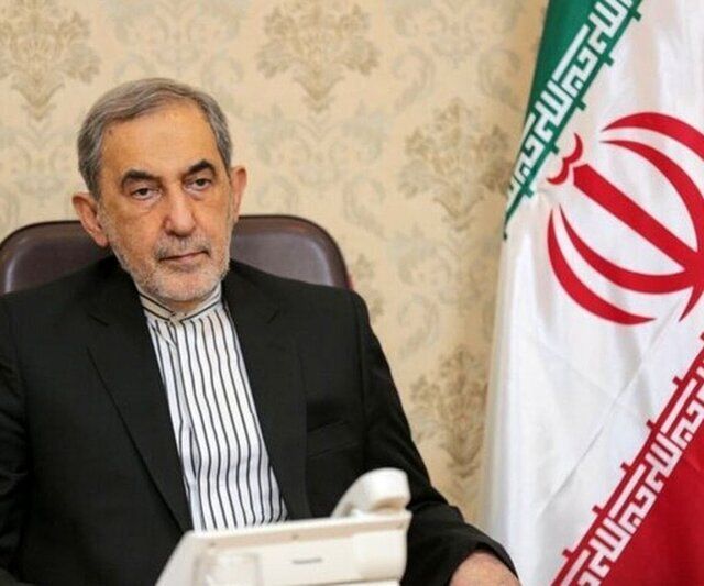 هشدار ولایتی به ملوانان ناو «یواس‌اس تریپولی» 