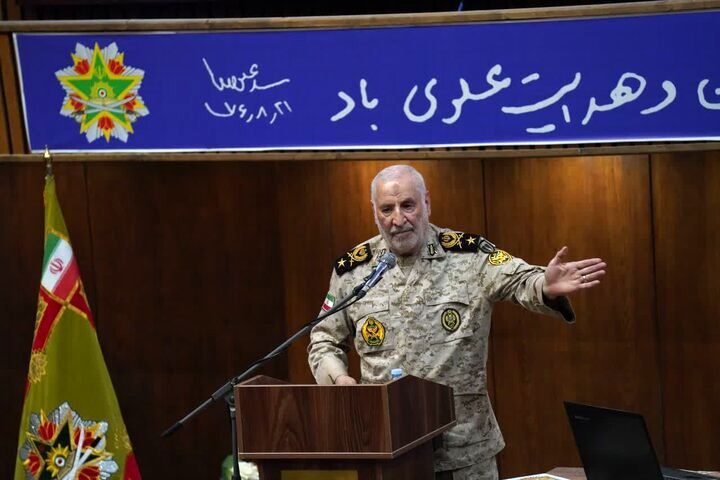 امیر آراسته: نیروهای مسلح در هر زمانی آماده دفاع از کیان کشور هستند