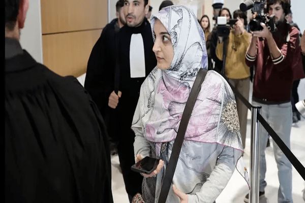 حکم دادگاه فرانسه برای مهدیه اسفندیاری