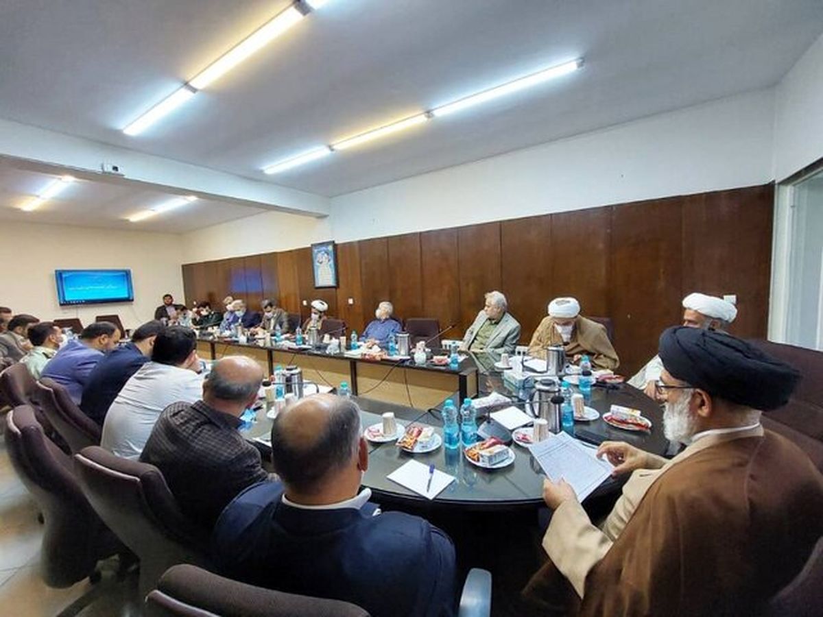 رهبر انقلاب روز ۱۴ خرداد در حرم امام راحل (ره) سخنرانی می کنند