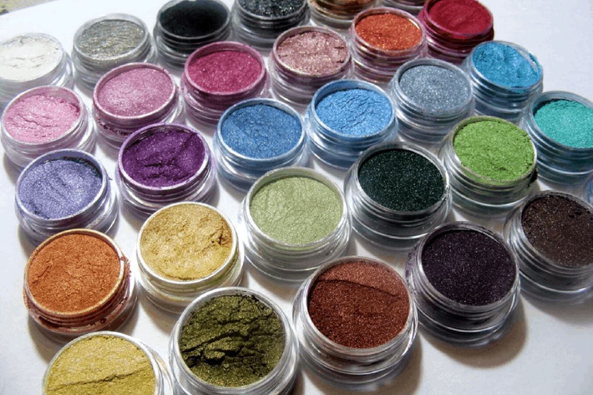 خرید عمده انواع مواد اولیه آرایشی و بهداشتی از شرکت بازرگانی ابتین شیمی