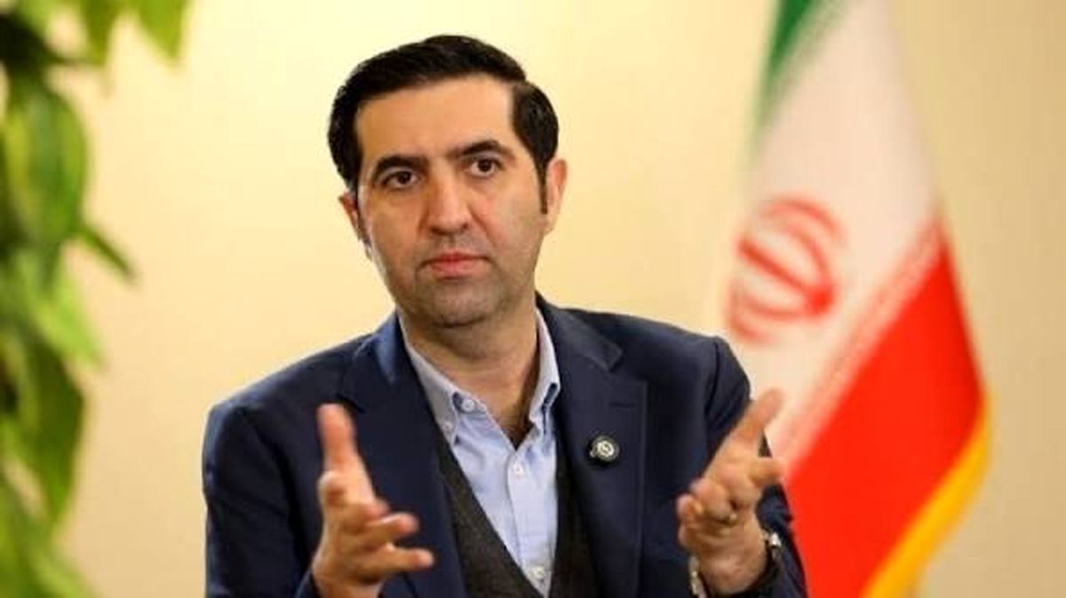 آجرلو: ایران در تفاهم تعهدی برای تعطیلی تأسیسات هسته‌ای و خروج مواد غنی‌شده نداده