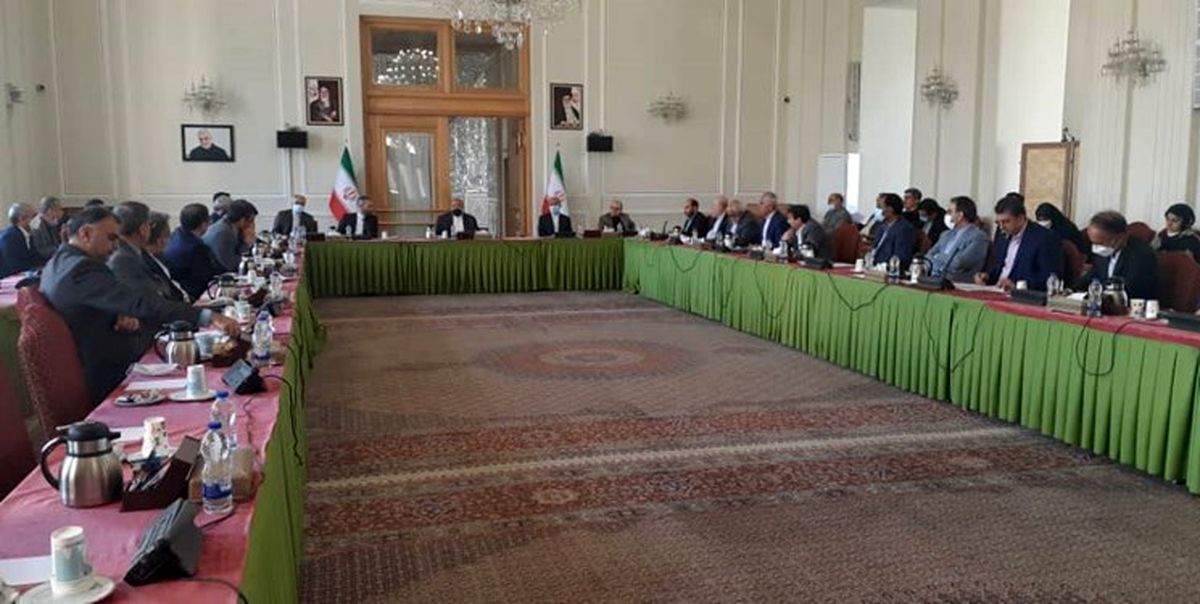 معاون دیپلماسی اقتصادی: روادید برای تجار روس احتمالا لغو می‌شود