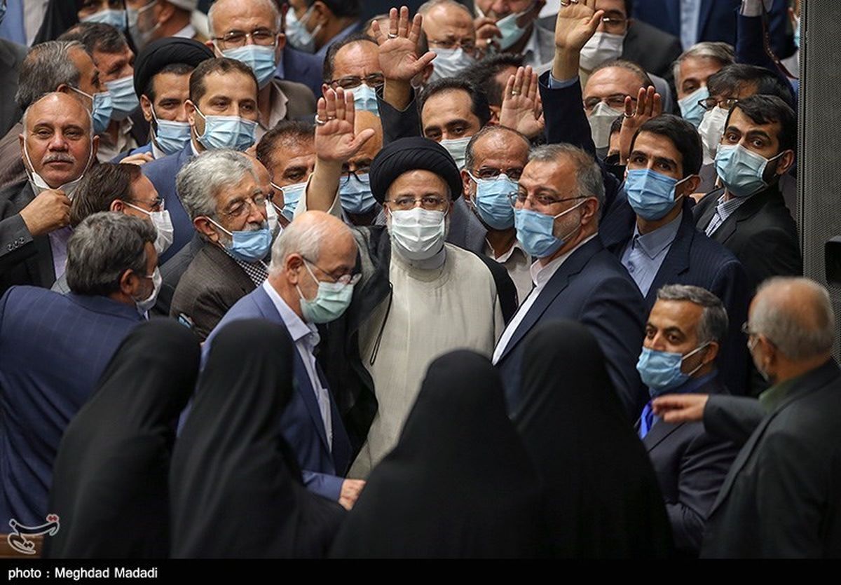 عکس یادگاری جالب نمایندگان با رئیسی