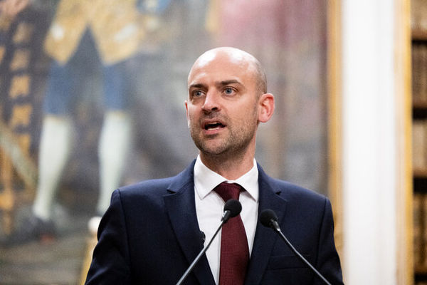 حمایت فرانسه از دیپلماسی با ایران