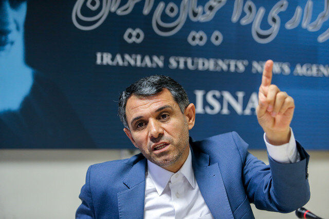 انتقاد نماینده مجلس به کیفیت خودروهای داخلی 