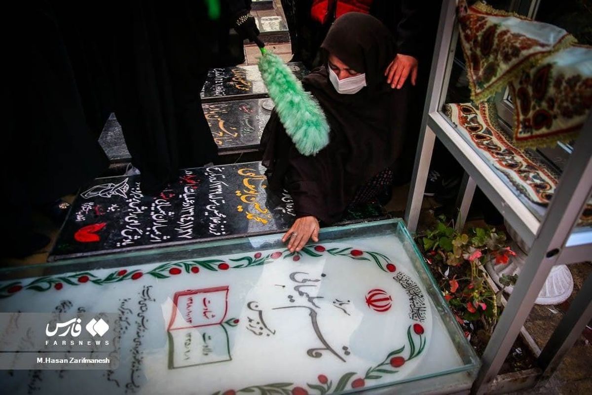 حضور باشکوه زائران در مسیر مزار شهید سلیمانی