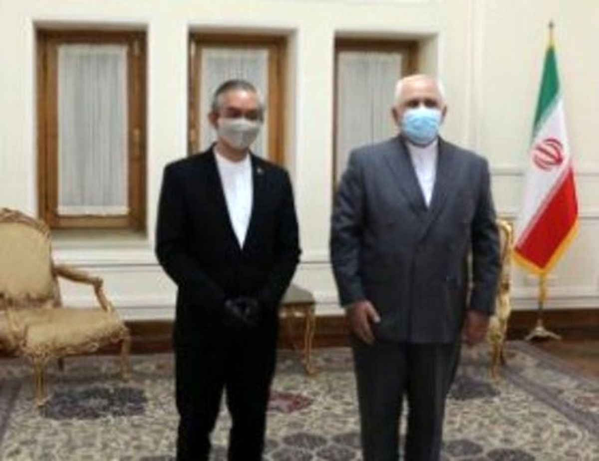 دیدار سفیر اندونزی با ظریف با ماسک +عکس