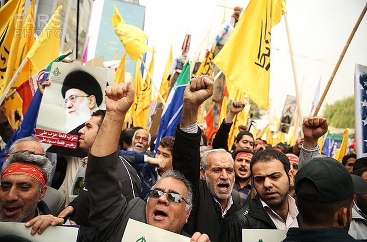 سعید جلیلی چگونه جای عزت الله ضرغامی را گرفت؟/ این اقدام کج سلیقگی آشکار است/ مراسم ملی در خدمت منافع گروهی!