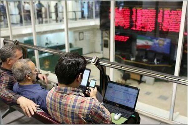 کاهش ۳۰ هزار واحدی شاخص بورس/ توقف دوره ریزش‌های سنگین