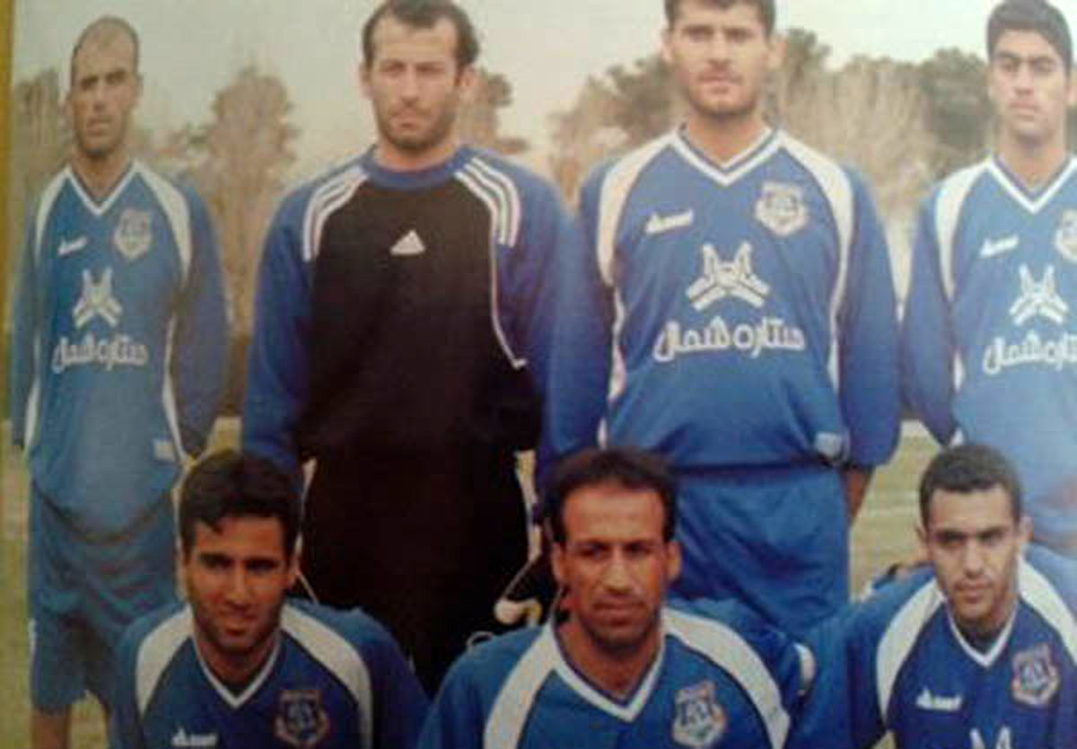 سید جلال حسینی در لباس آبی/ عكس