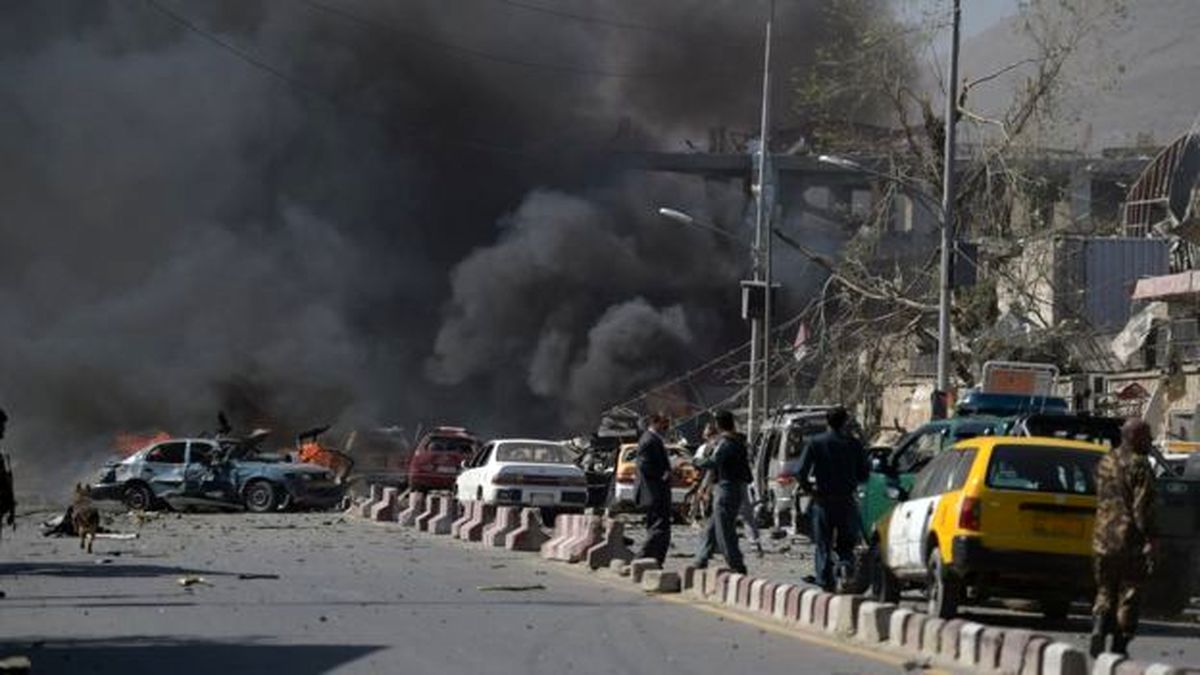 نزدیک صد کشته بر اثر انفجار خودرو در کابل/ طالبان مسئولیت انفجار را نپذیرفت/ آسیب‌دیدگی محل اقامت سفیر ایران بر اثر انفجار