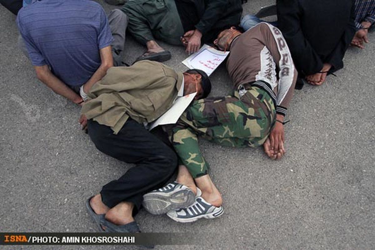 تصاویر/ دستگیری اراذل و اوباش در مشهد