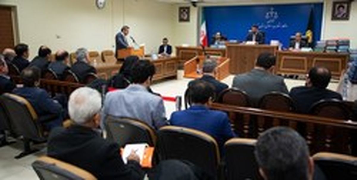 رمزگشایی از رابطه متهم اول پرونده پتروشیمی و مرجان شیخ الاسلام