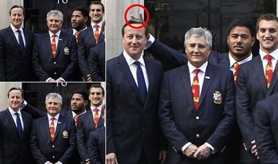 بازیکن‌انگلیس‌برای‌نخست‌وزیرشاخ‌گذاشت/عکس