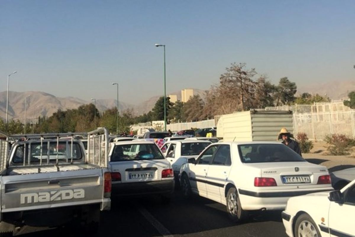 ۱۰ تماشاگر در ورزشگاه آزادی! +تصاویر