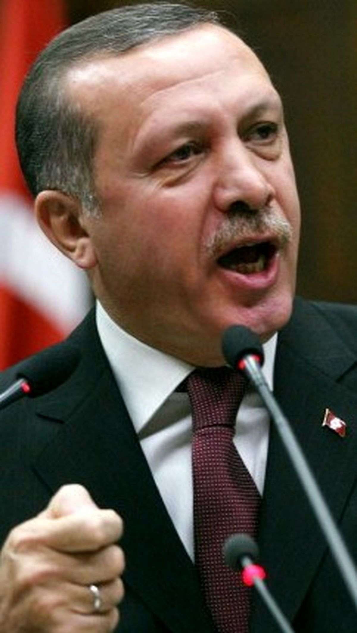 پسلرزههای افشای فساد 87 میلیون یورویی در تركيه/ اردوغان زیر تیغ! / فرزندان چهار وزیر متهم به فساد مالی شدند