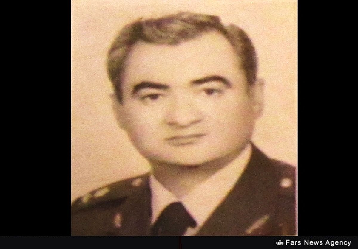 پیکر اولین فرمانده نهاجا تشییع شد
