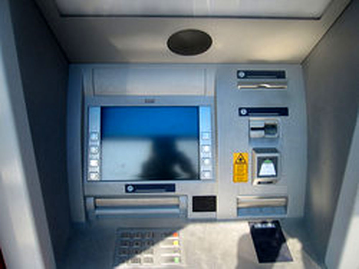 دستگیری عاملان آتش سوزی خودپرداز در قصرشیرین