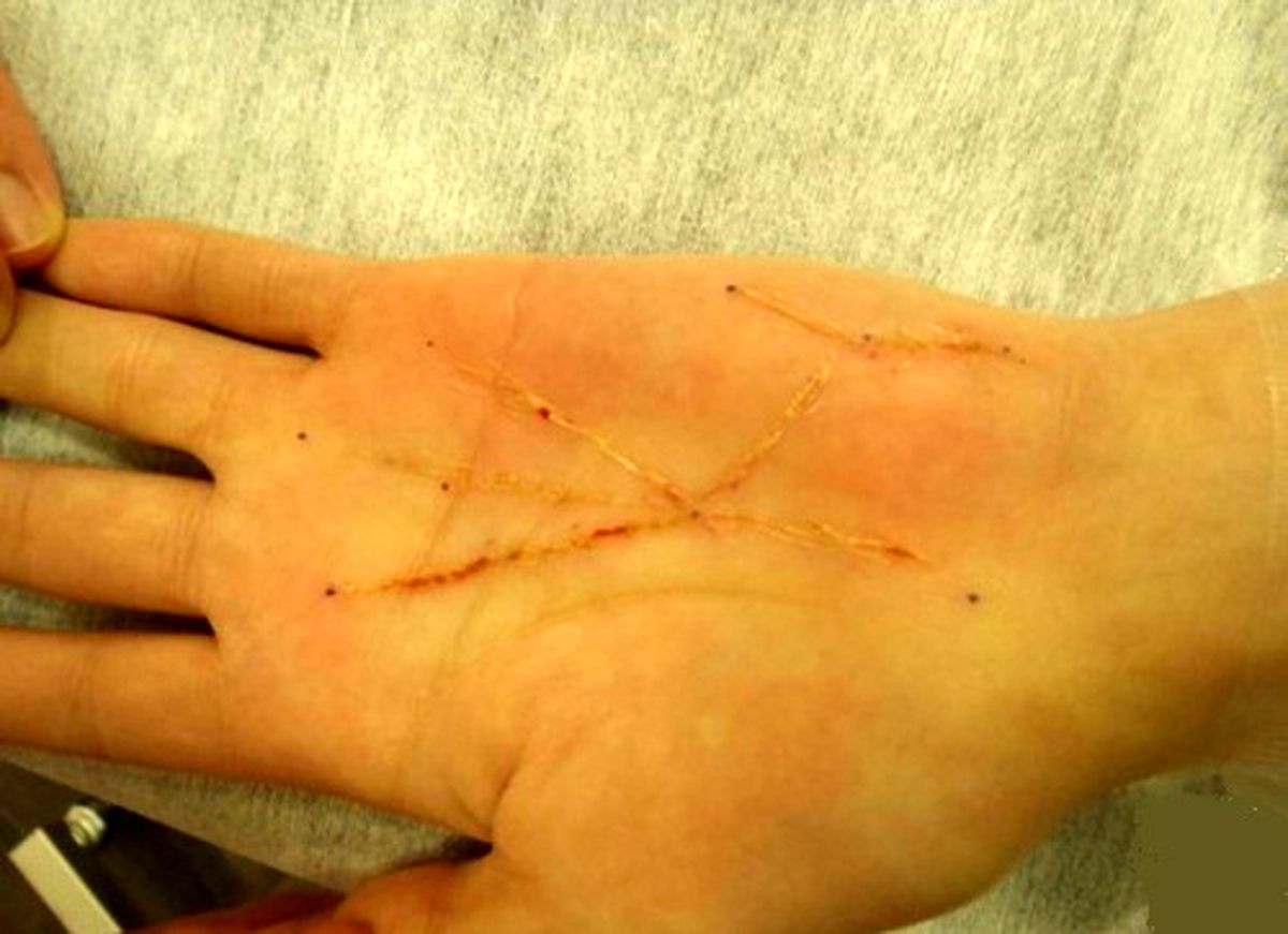 روش عجیببرای تغییر بختواقبال!/عکس