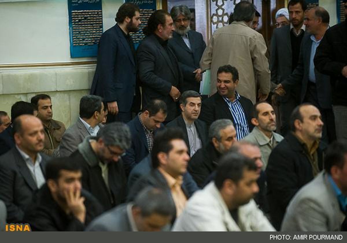 عکس/ مشایی درمراسم آقامجتبی تهرانی