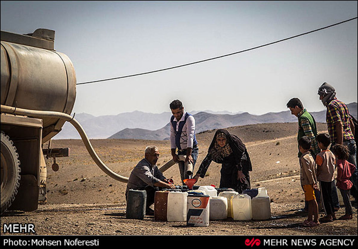 مرگ تدریجی جنوب خراسان/ ۱۸۵۰ روستا متروکه شدند!/ با رفتن مرز نشینان شرق کشور ناامن میشود
