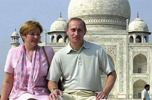 رئیس جمهور دست بزن دارد!/ عکس