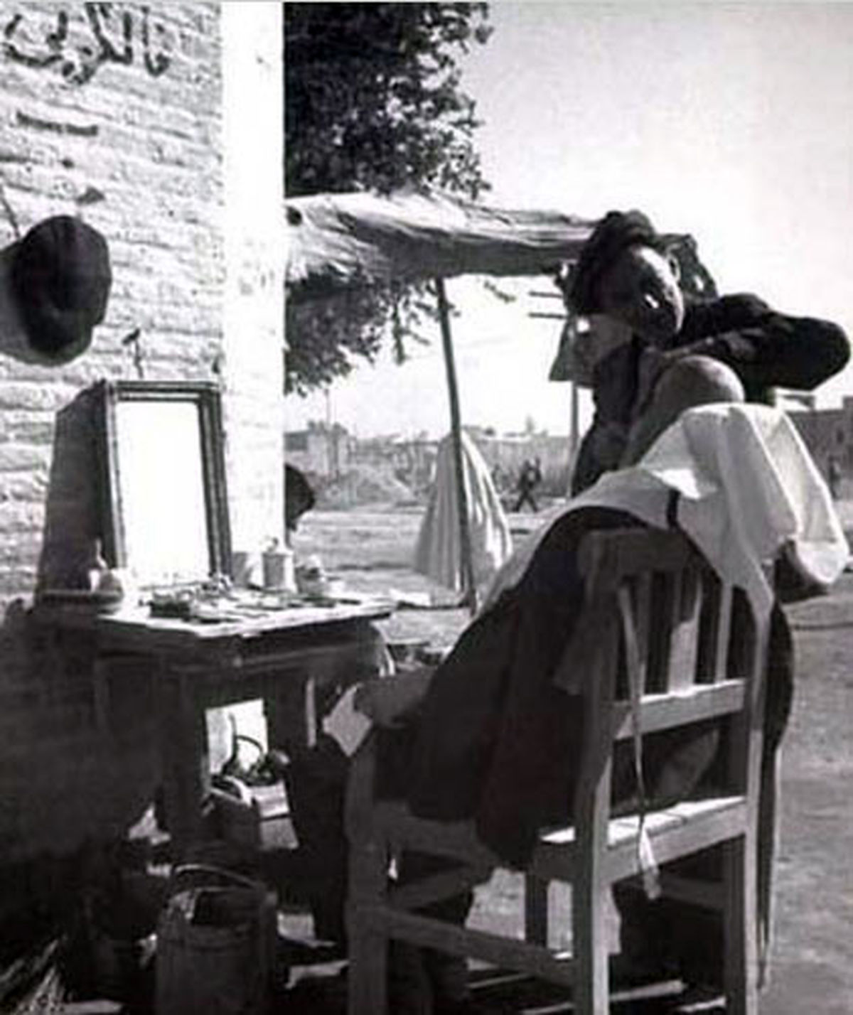 عکس/ آرایشگاه طهران زمان قاجار