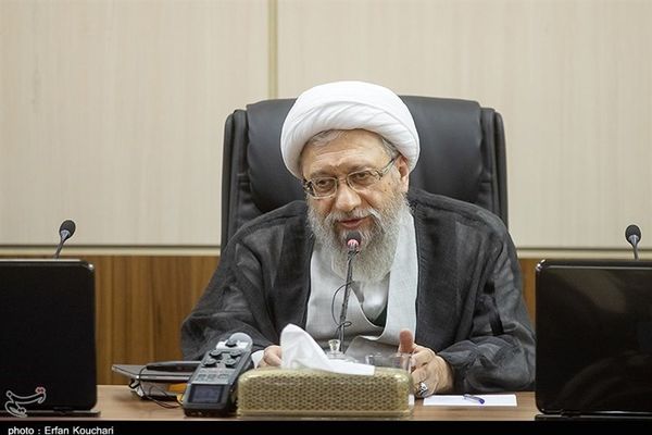 تاکید آملی لاریجانی بر اهتمام دولت در تامین مایحتاج مردم  