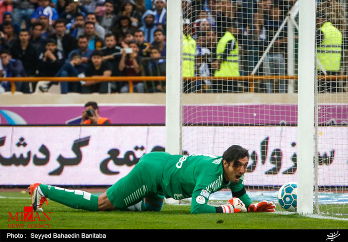 اختلاف بر سر رد شدن توپ از خط دروازه +عکس